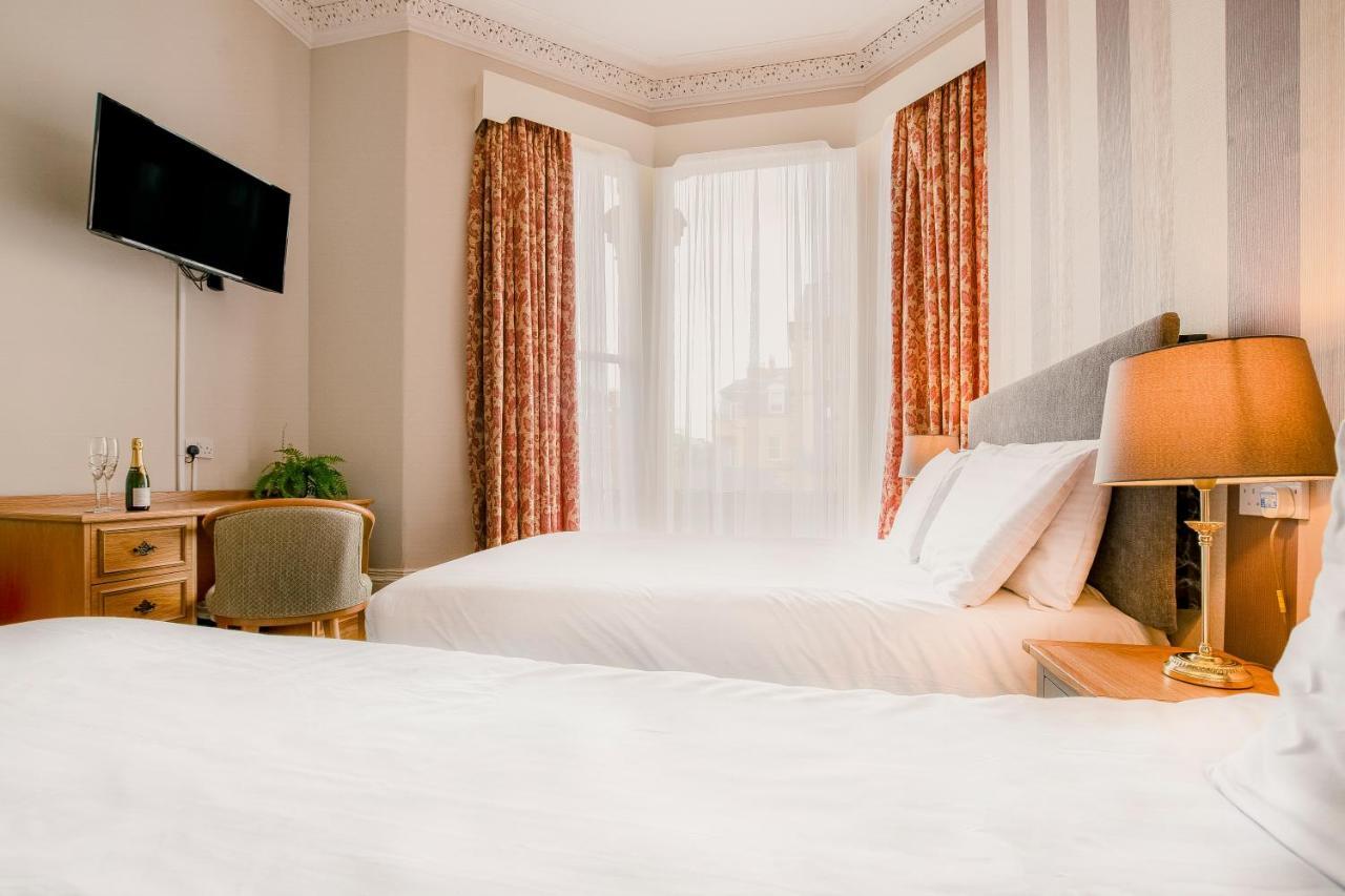Guest house The Maynard 3*